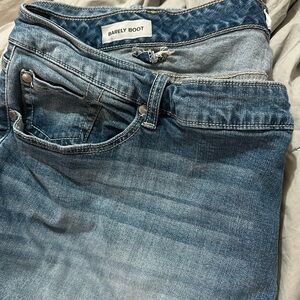 Torrid barely boot 26R non-distressed mid-rise jeans